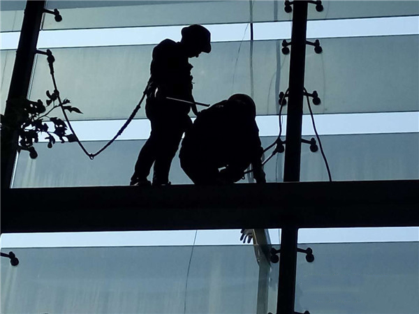 亮化工程設(shè)計(jì)和亮化工程施工怎樣做才能節(jié)省成本？